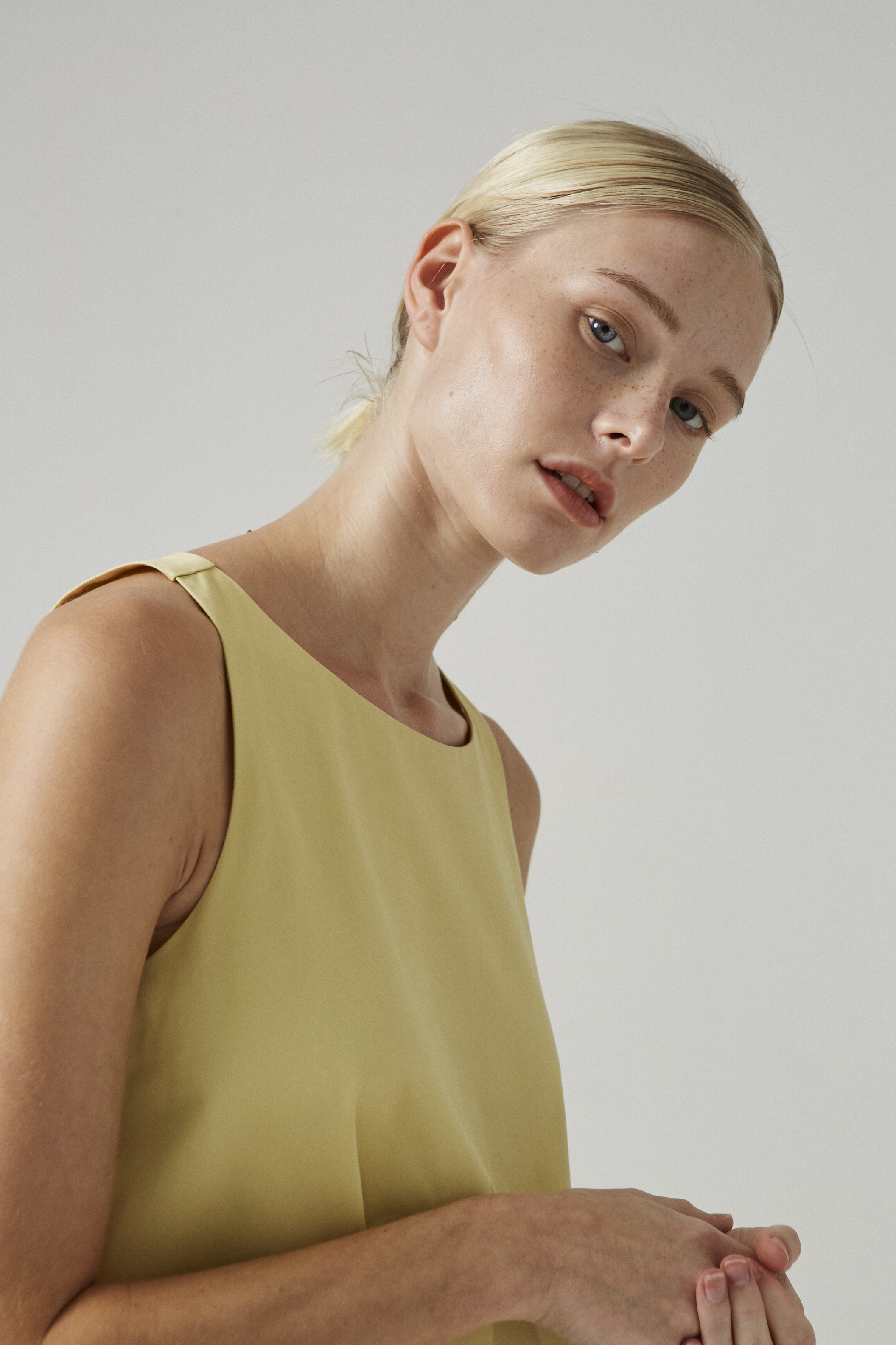 Cotton Gathered-Back Shift Dress