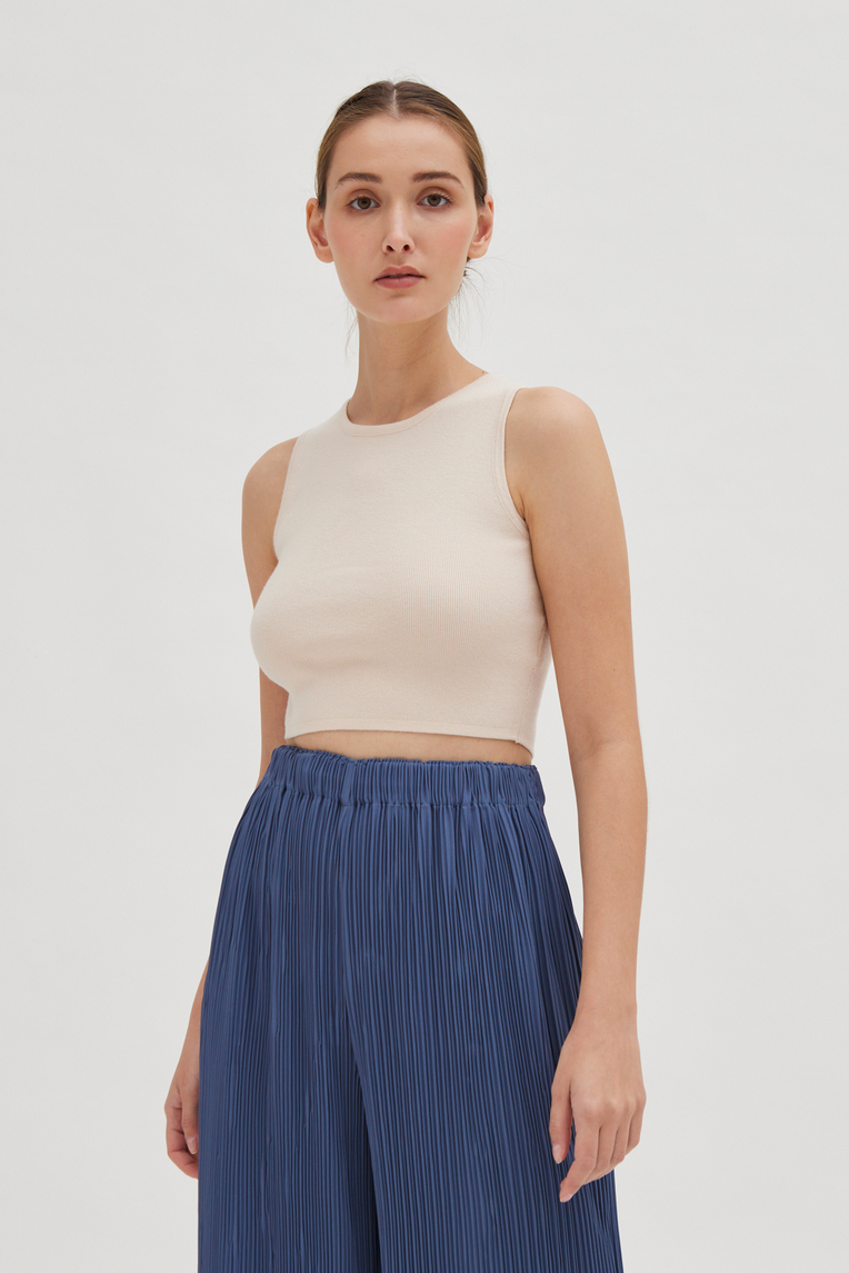 Round-Neck Knit Crop Top