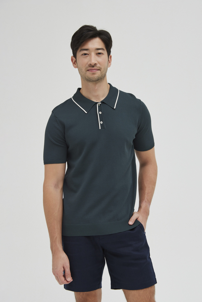 Contrast Collared Knit Shirt