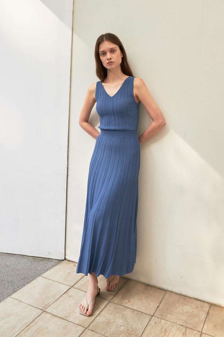 V-Neck Ribbed Knit Top