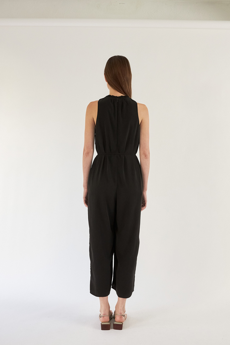 Ruffle Collar Jumpsuit