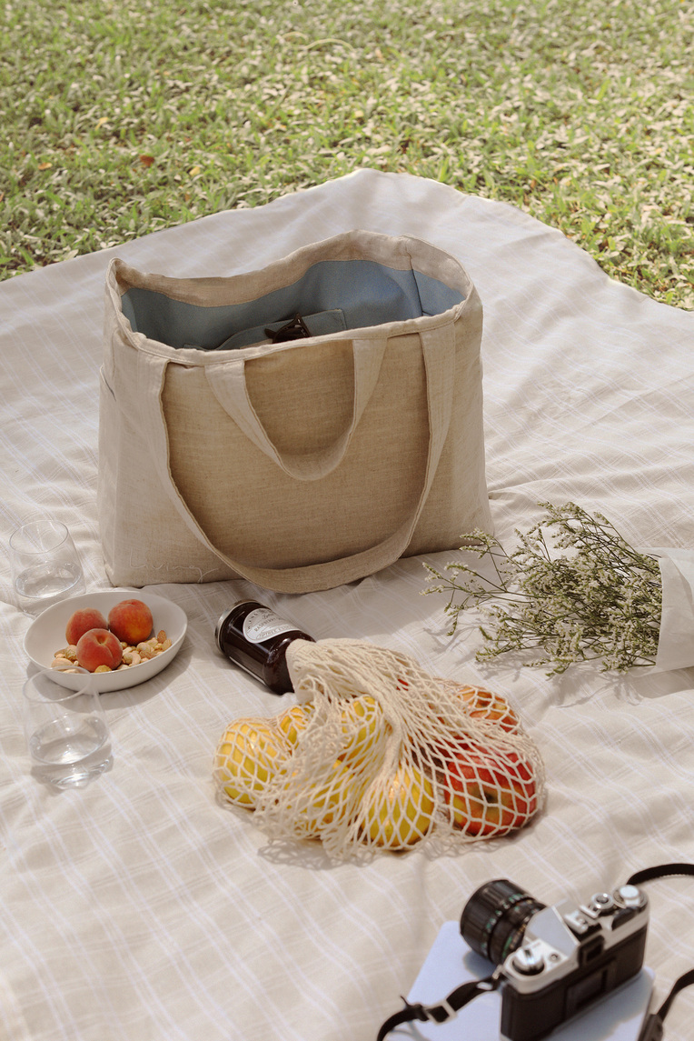 Weekender Carryall in Large