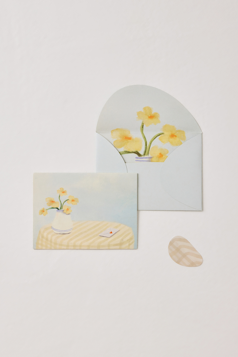 Flowers on a Table Greeting Card Set