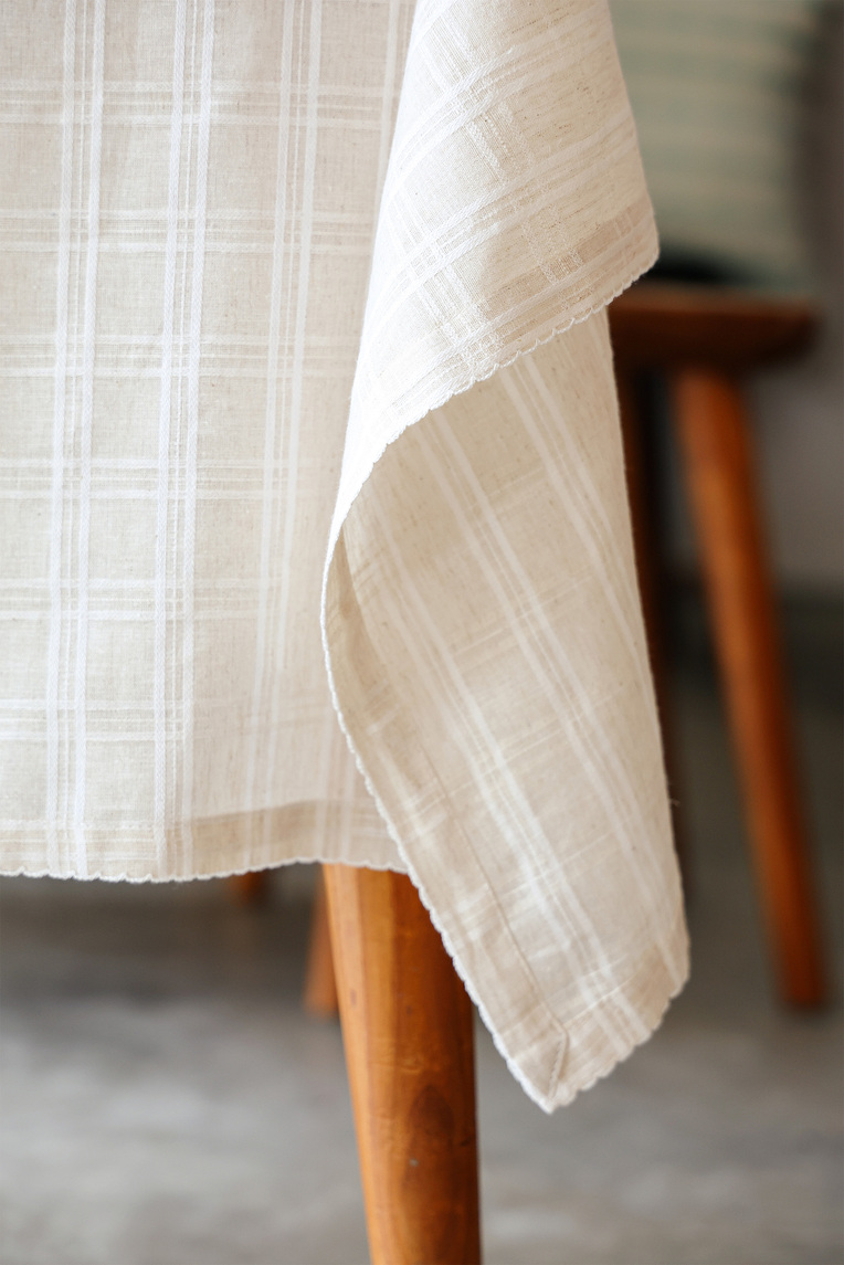 Oversized Textured Picot-Edged Tablecloth