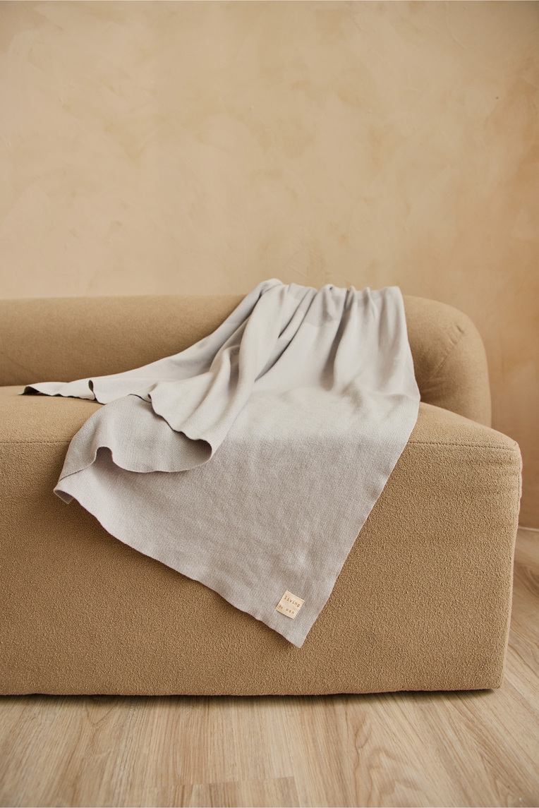 Pebble Knitted Throw Blanket