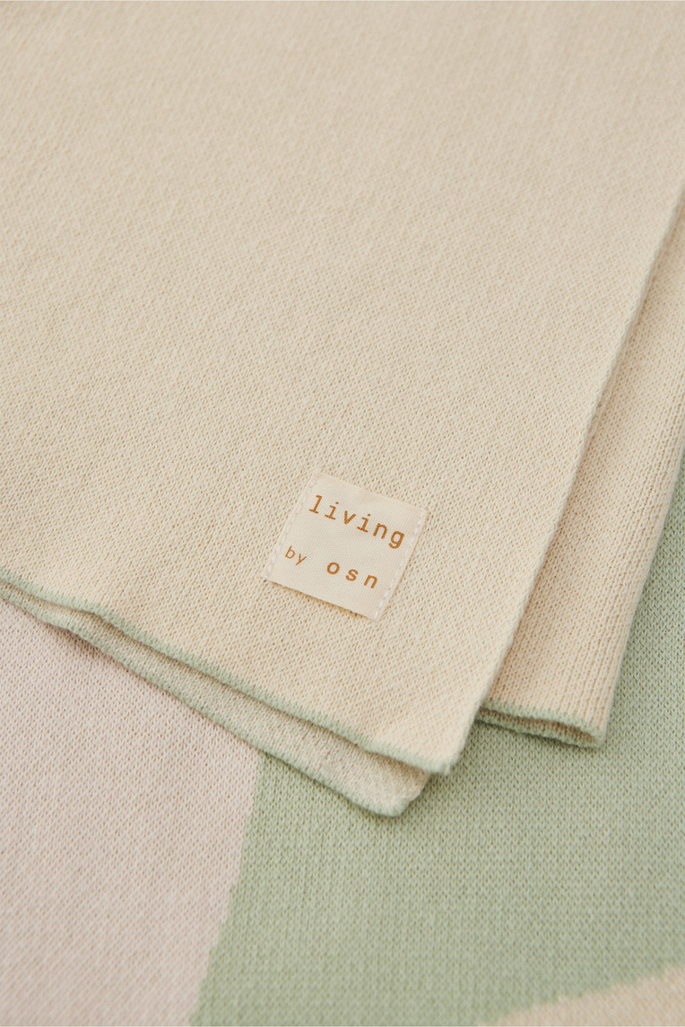 Pebble Knitted Throw Blanket