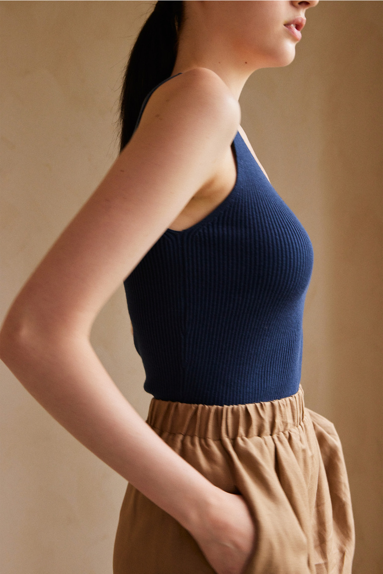 Linen High-Waisted Shorts 