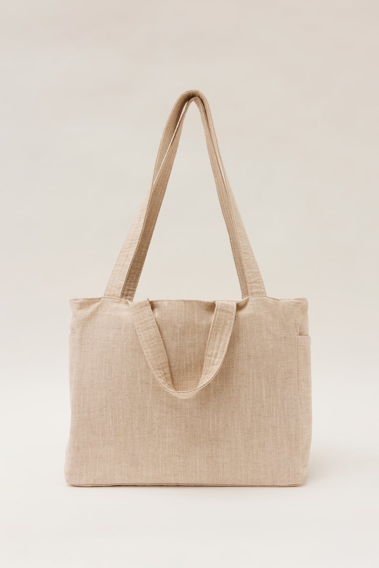 Weekender Carryall in Medium