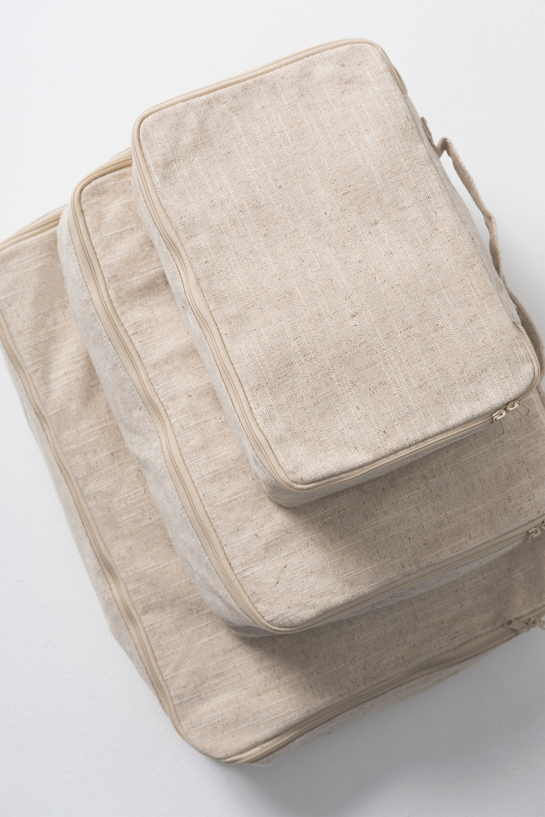 Packing Cube in Medium