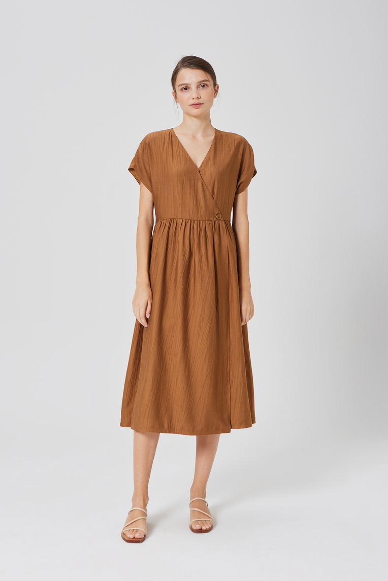[Online Exclusive] Textured Rayon Wrap Dress