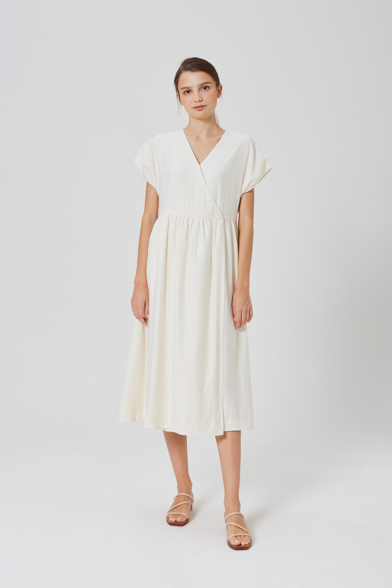 [Online Exclusive] Textured Rayon Wrap Dress