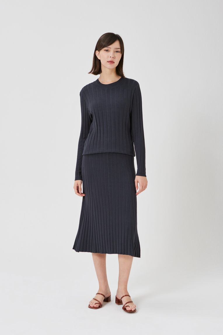 Soft Ribbed Knit Pullover