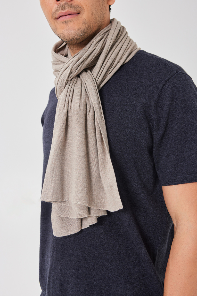 Soft Ribbed Knit Scarf