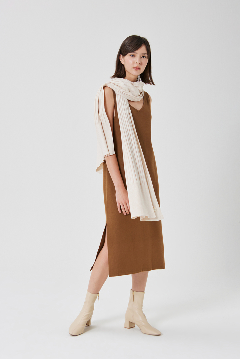 Soft Ribbed Knit Scarf