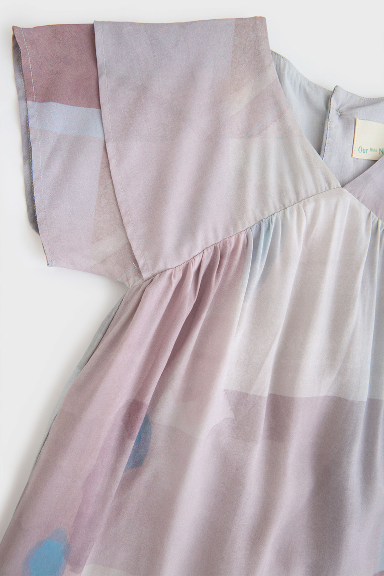 Frame Flutter Sleeve Dress