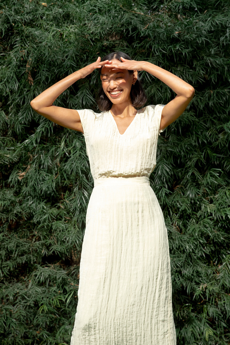 Crinkled V-Neck Shift Top