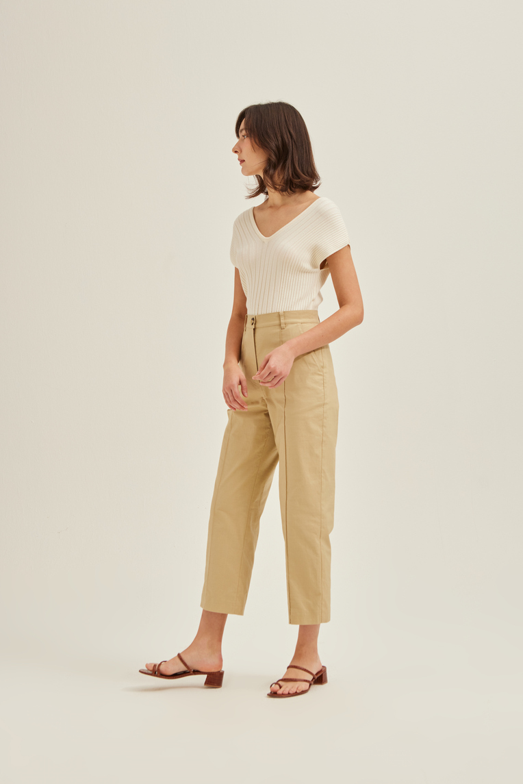 Soft Ribbed V-Neck Knit Top