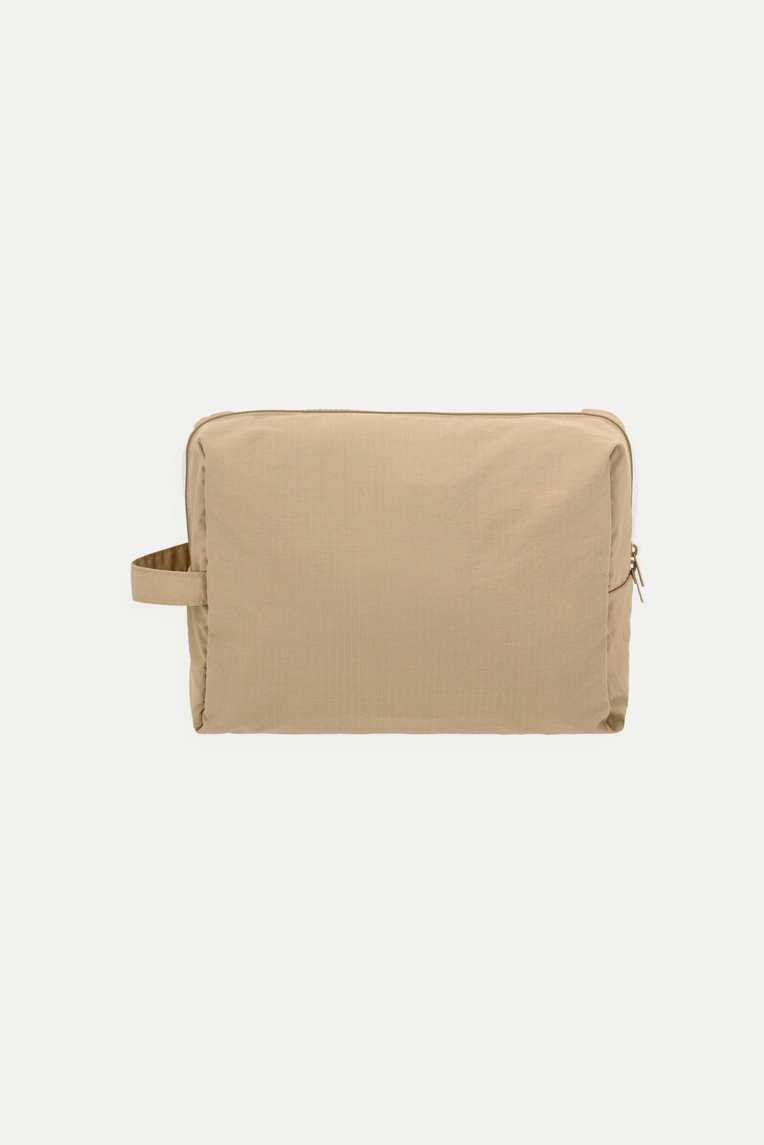 Medium Water-Resistant Pouch