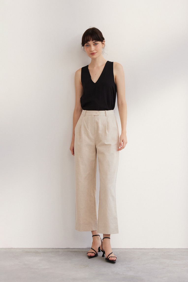 Two-Way Twist Knot Top