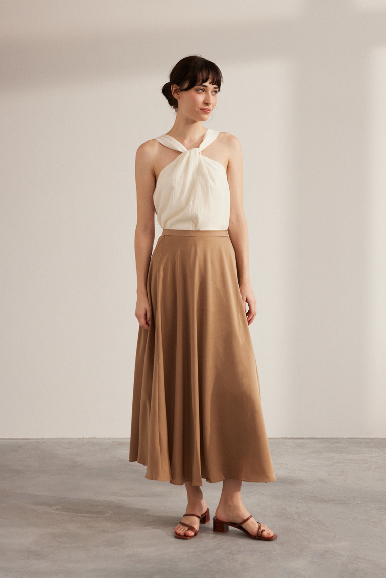 Two-Way Twist Knot Top