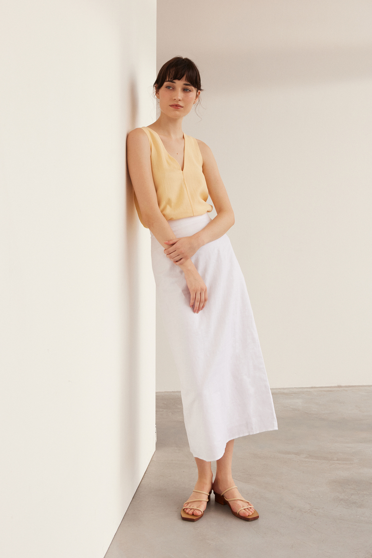 Two-Way Twist Knot Top