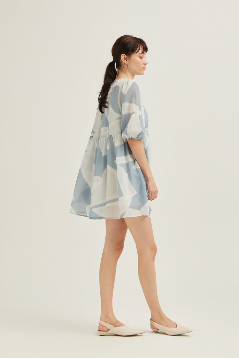 Dialogue Puff-Sleeve Shift Dress