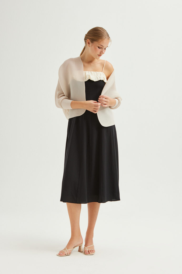 Plissé Pleated Shrug