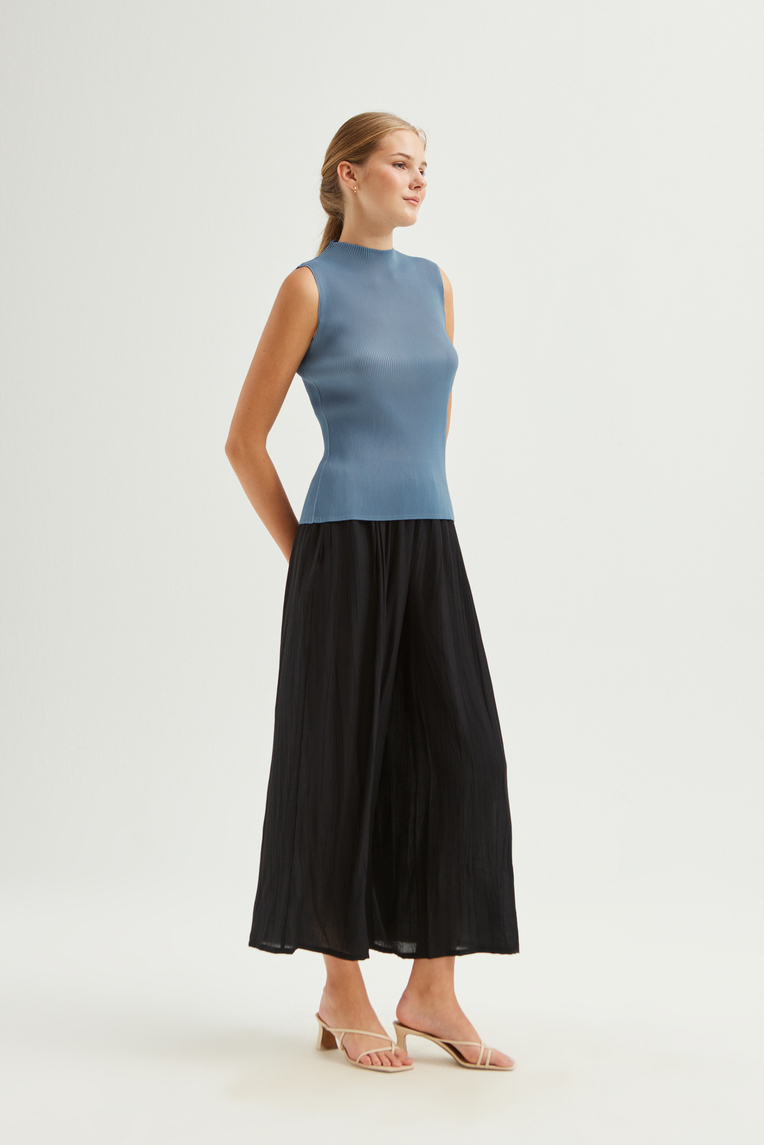 Plissé Pleated Mock-Neck Top