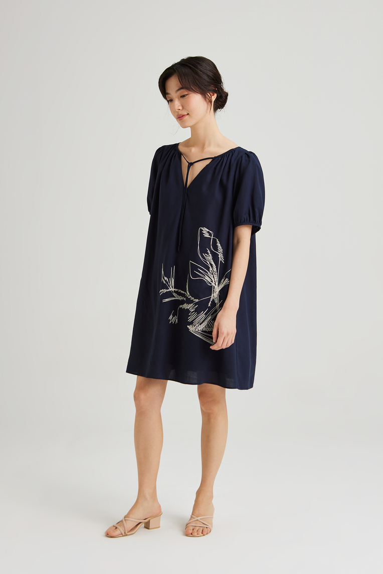Calla Embroidered Shift Dress