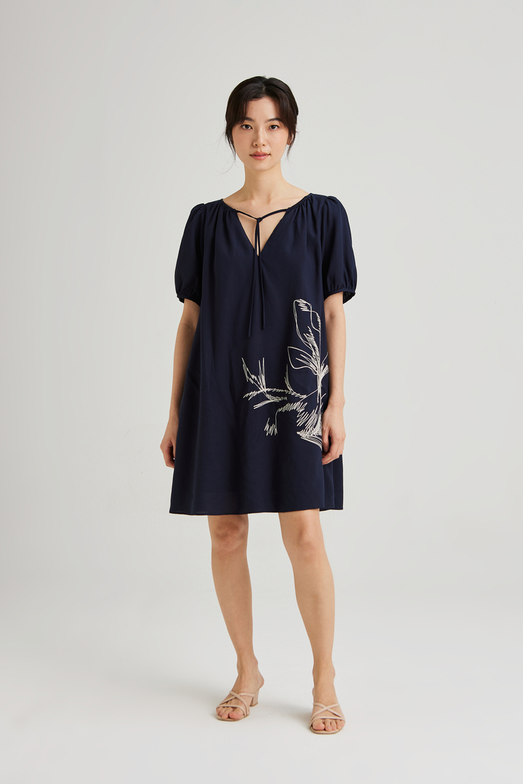 Calla Embroidered Shift Dress