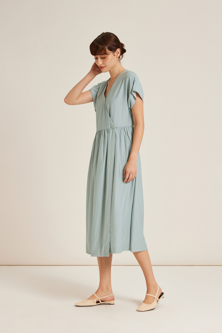[Online Exclusive] Textured Rayon Wrap Dress