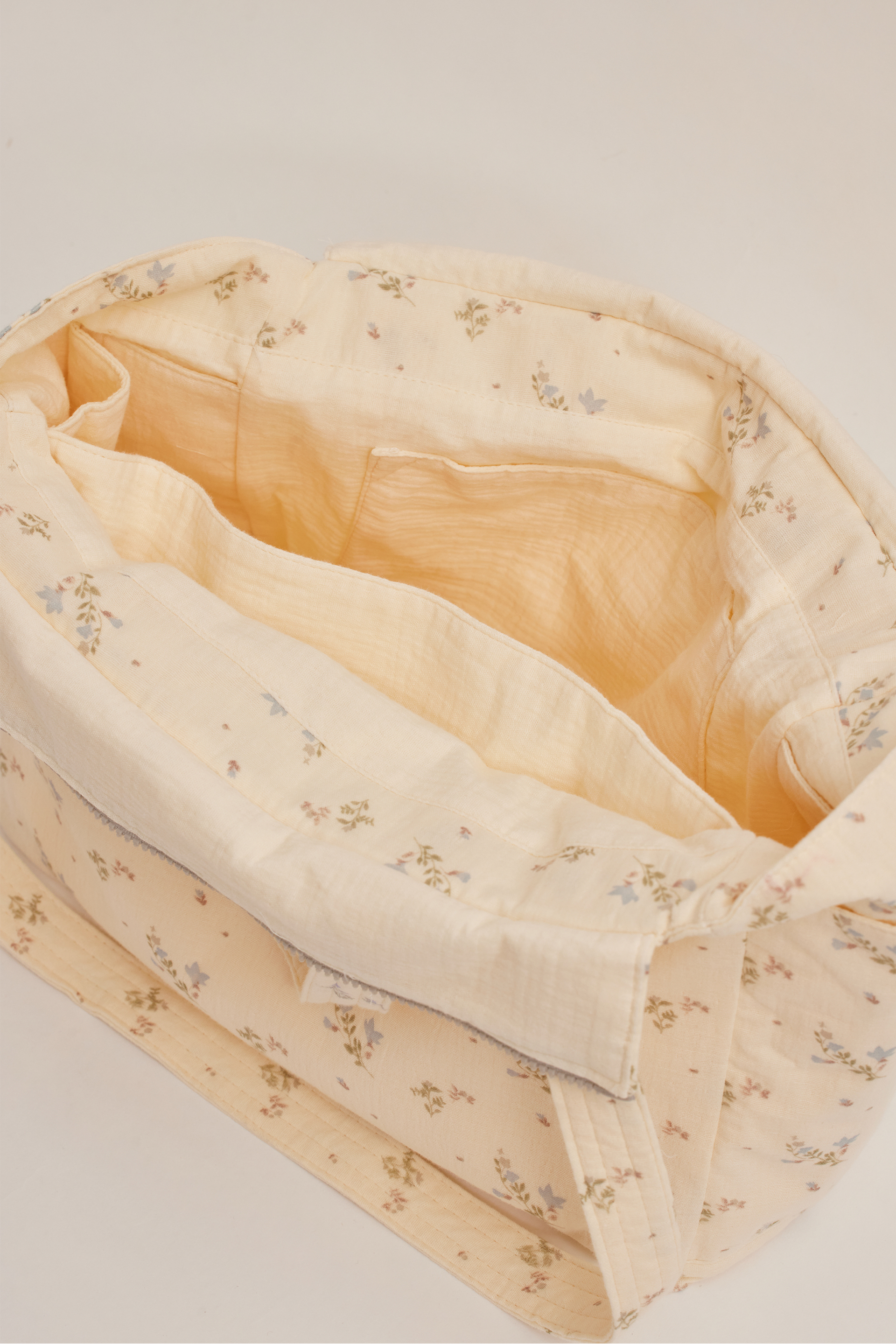 Medium Cotton Weekender Carryall