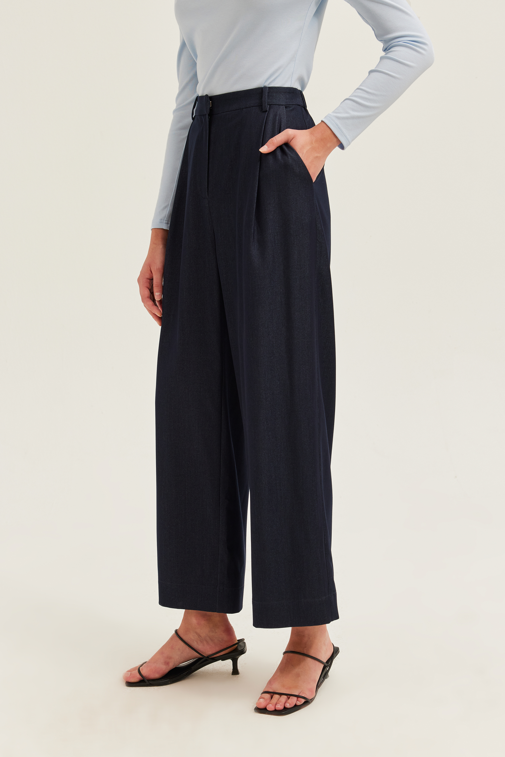 Chambray Full-Length Trousers