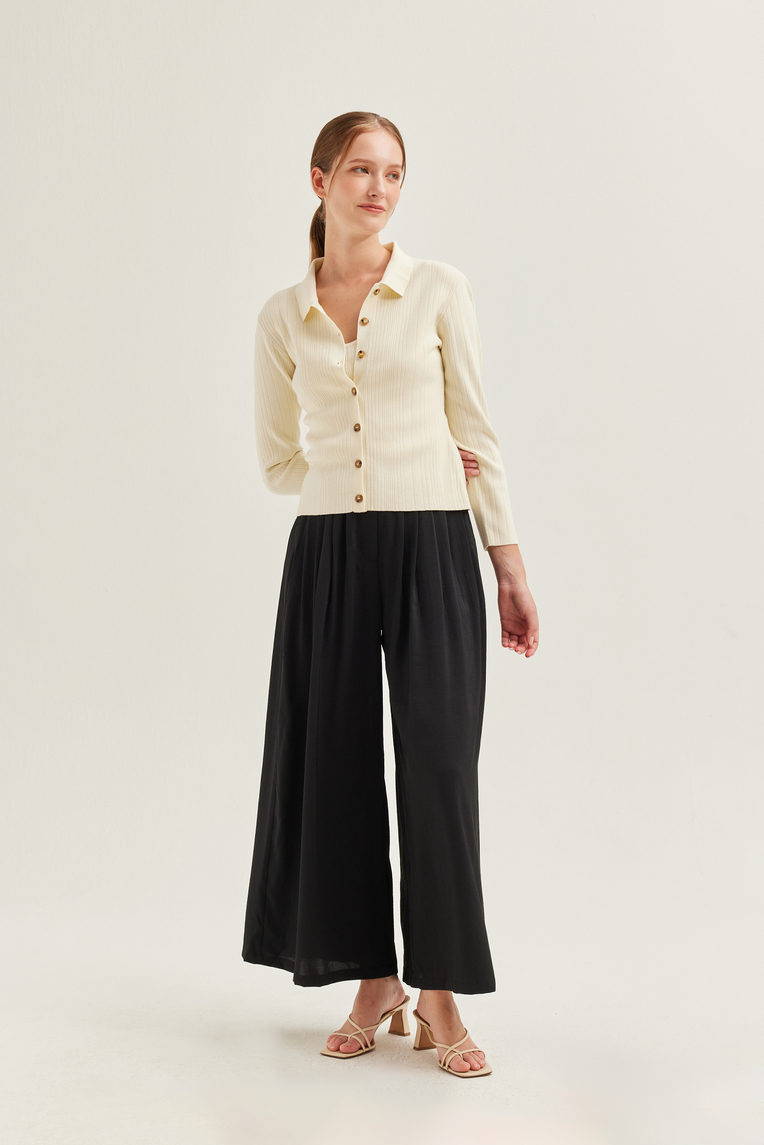 Fitted Ribbed Knit Cardigan