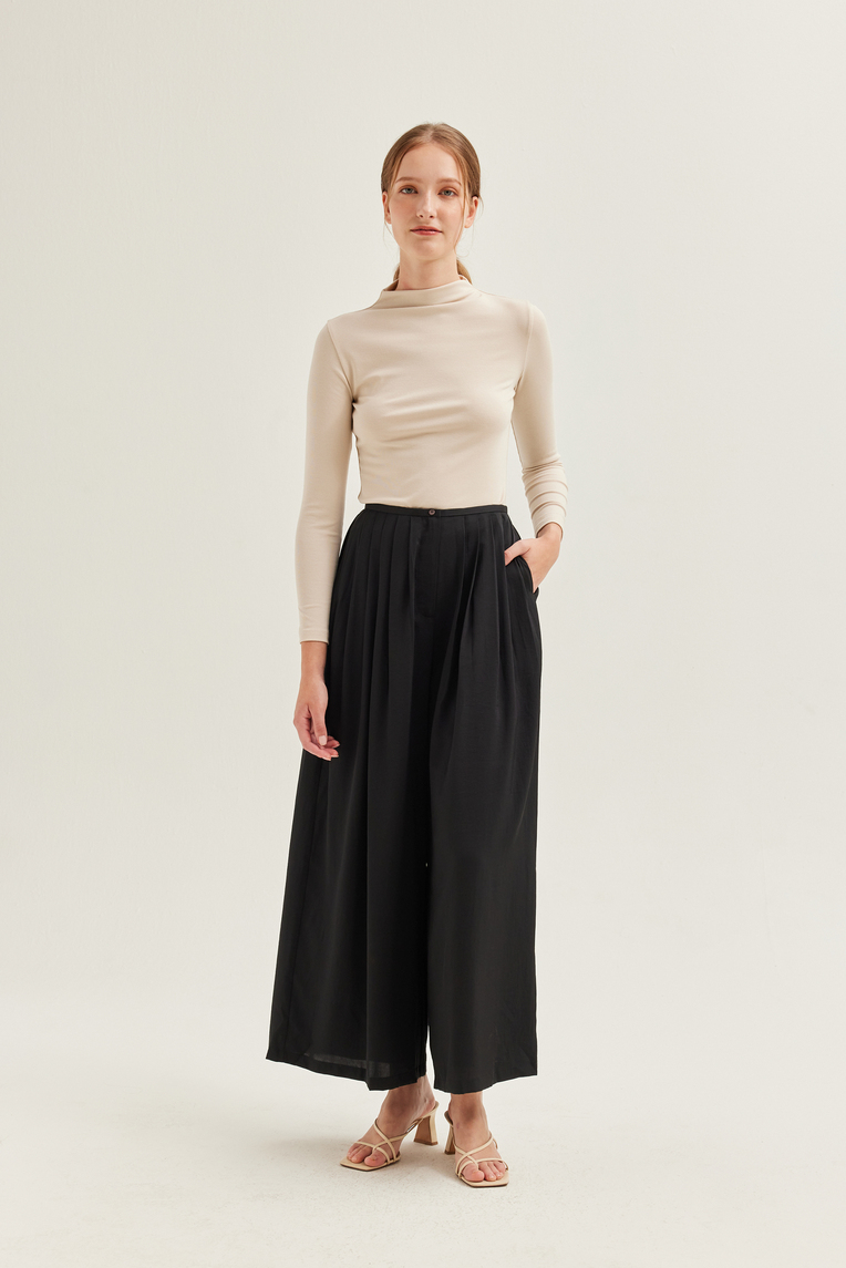 Pleated Wide-Leg Trousers