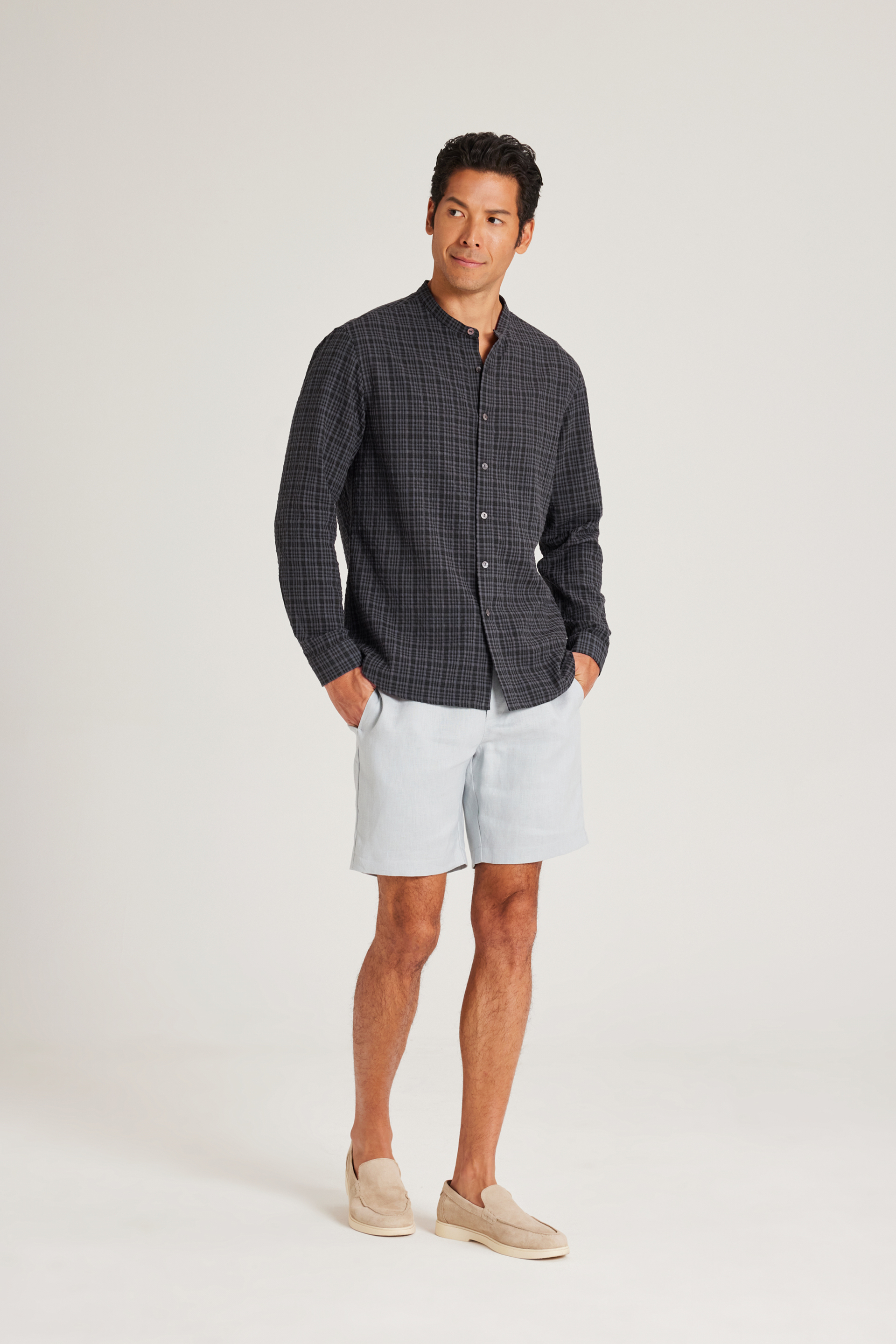 Relaxed Fit Linen Shorts