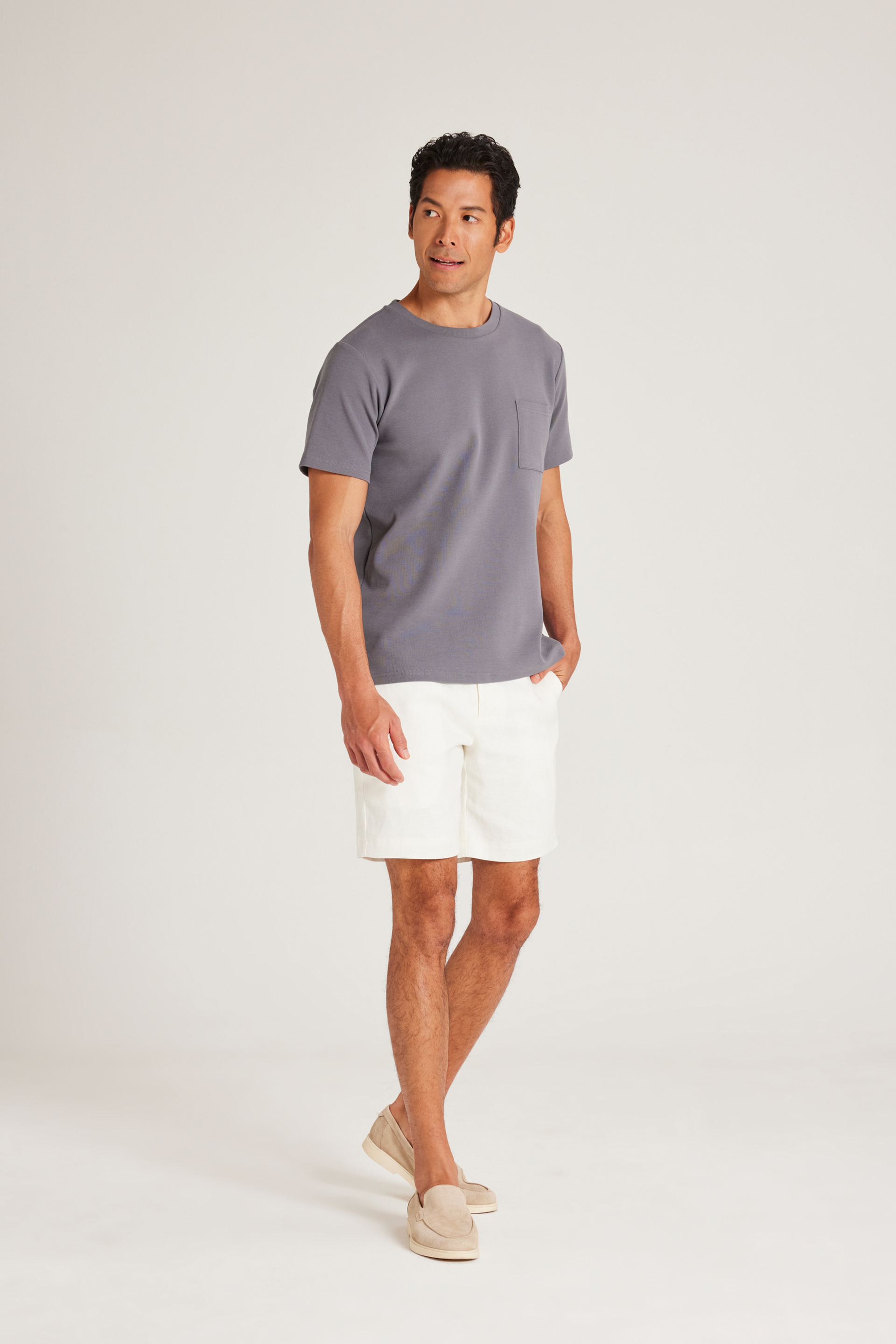 Relaxed Fit Linen Shorts