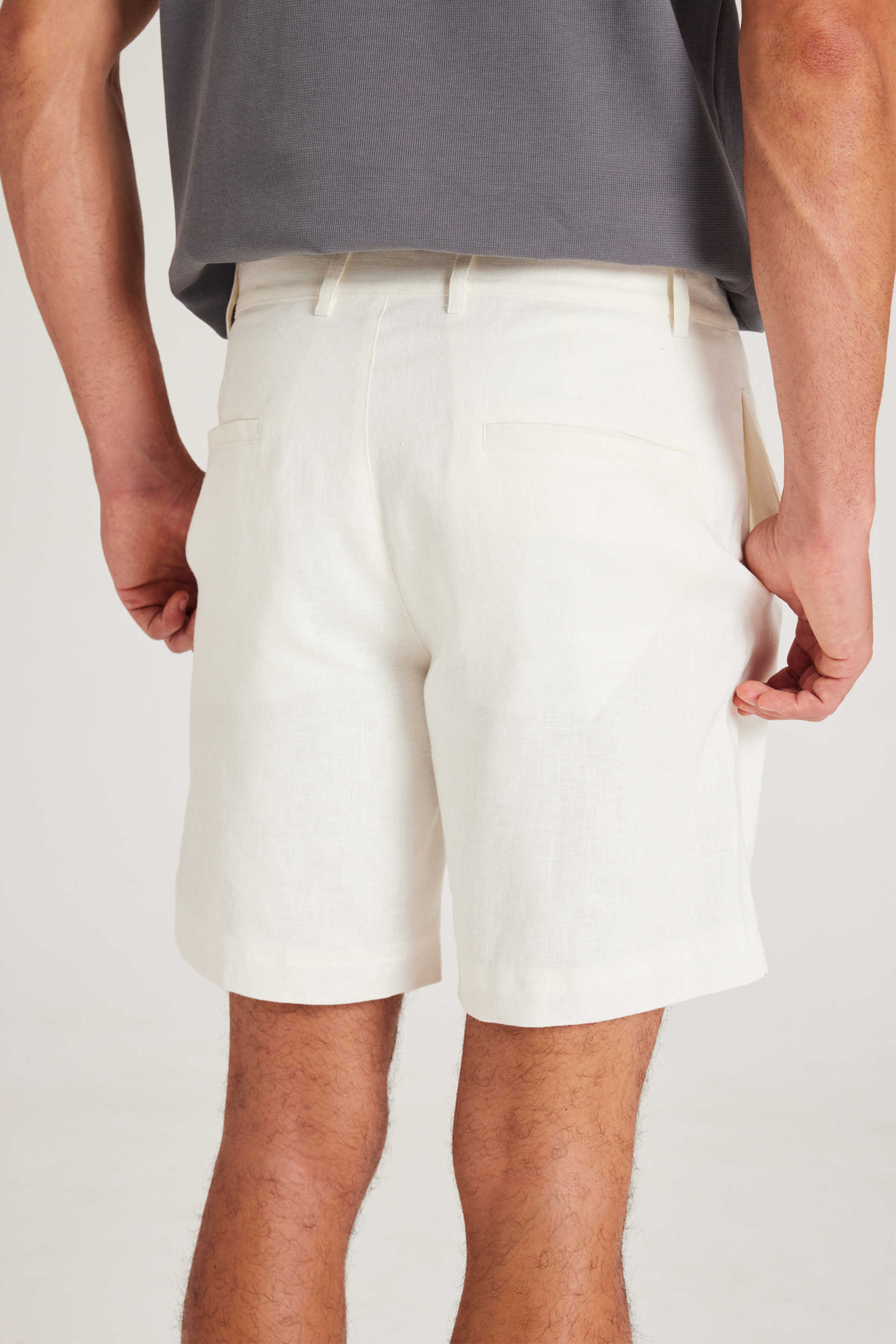 Relaxed Fit Linen Shorts