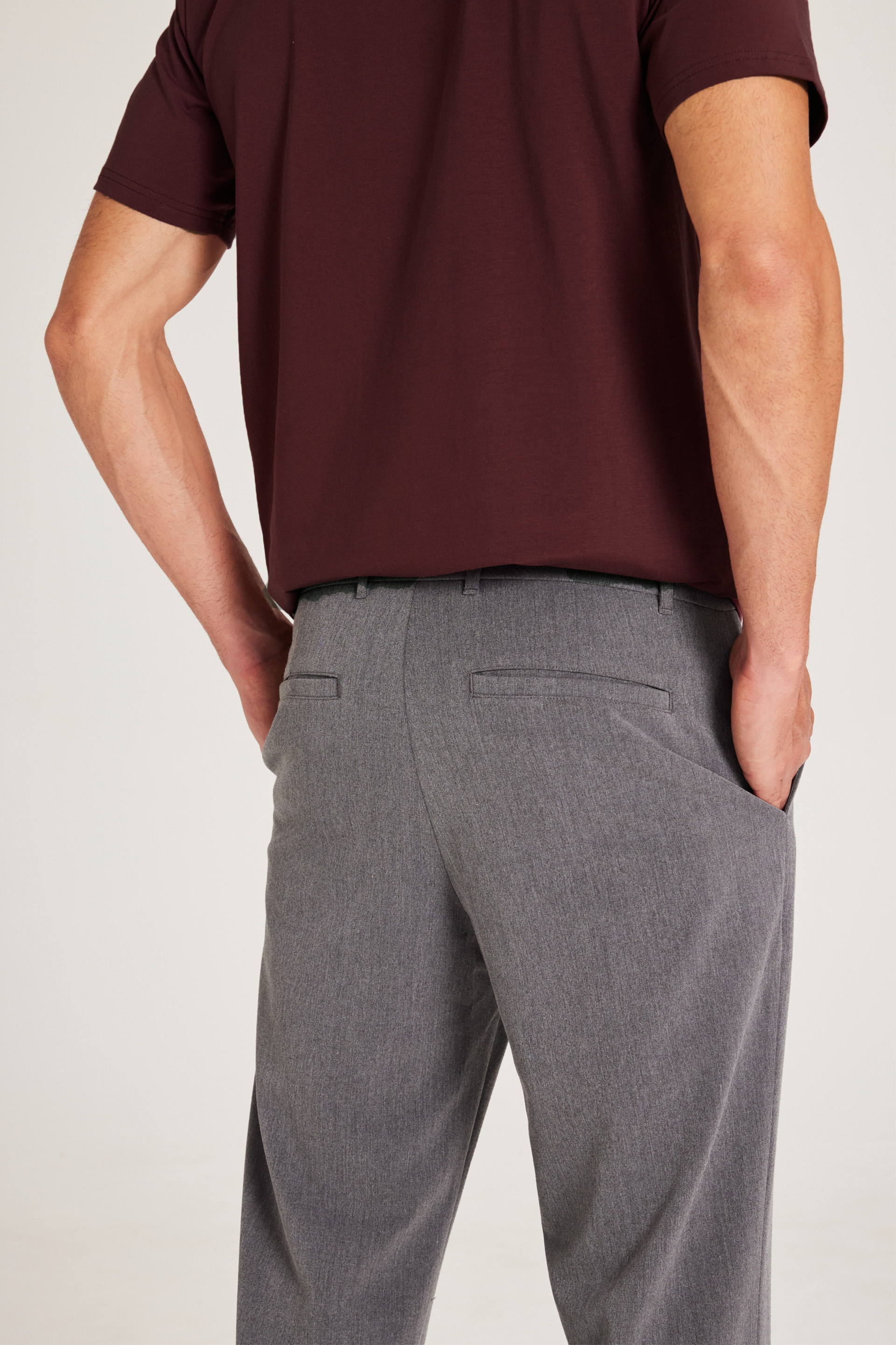 Men’s Straight-Leg Trousers