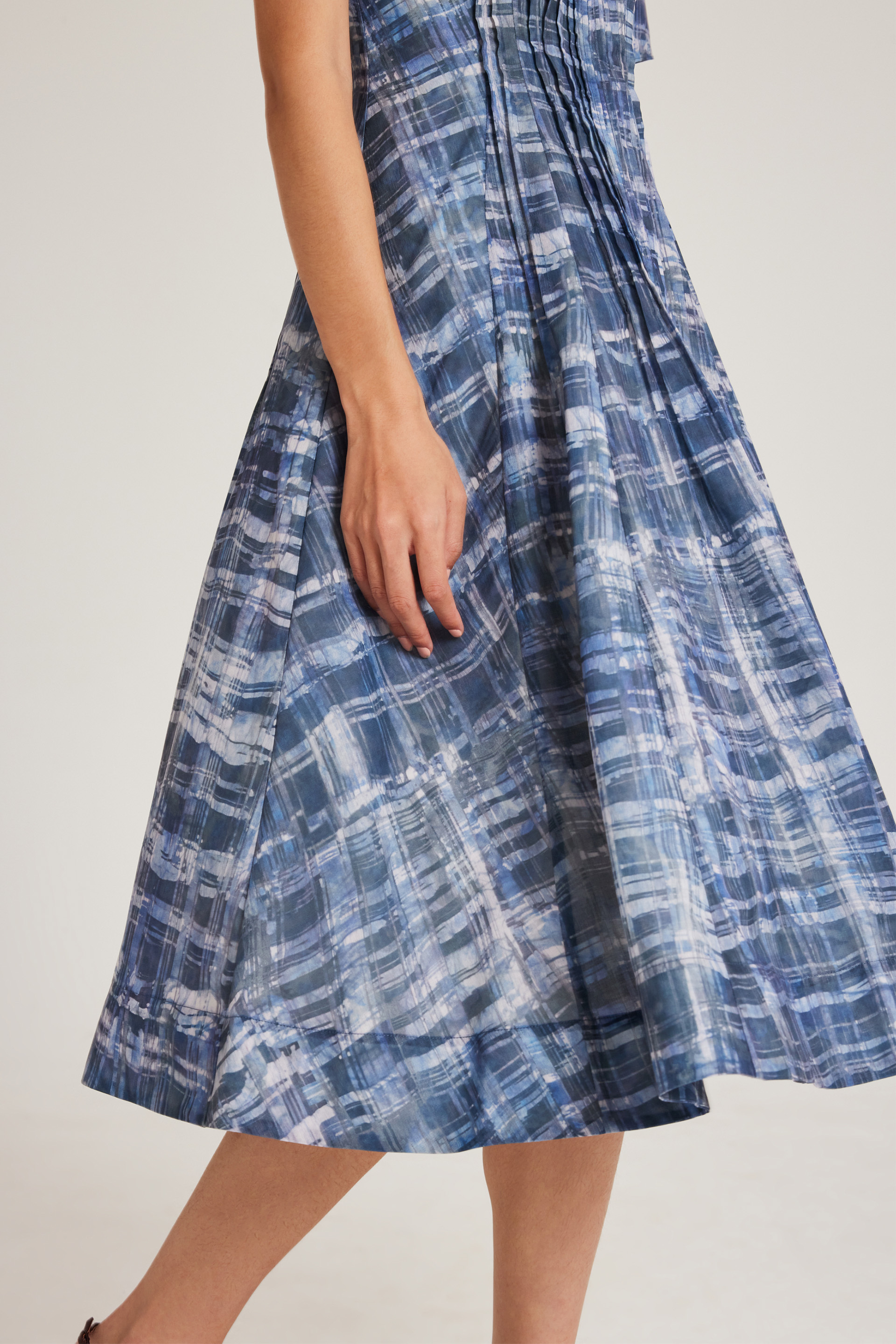 Tapestry Pintuck Midi Dress
