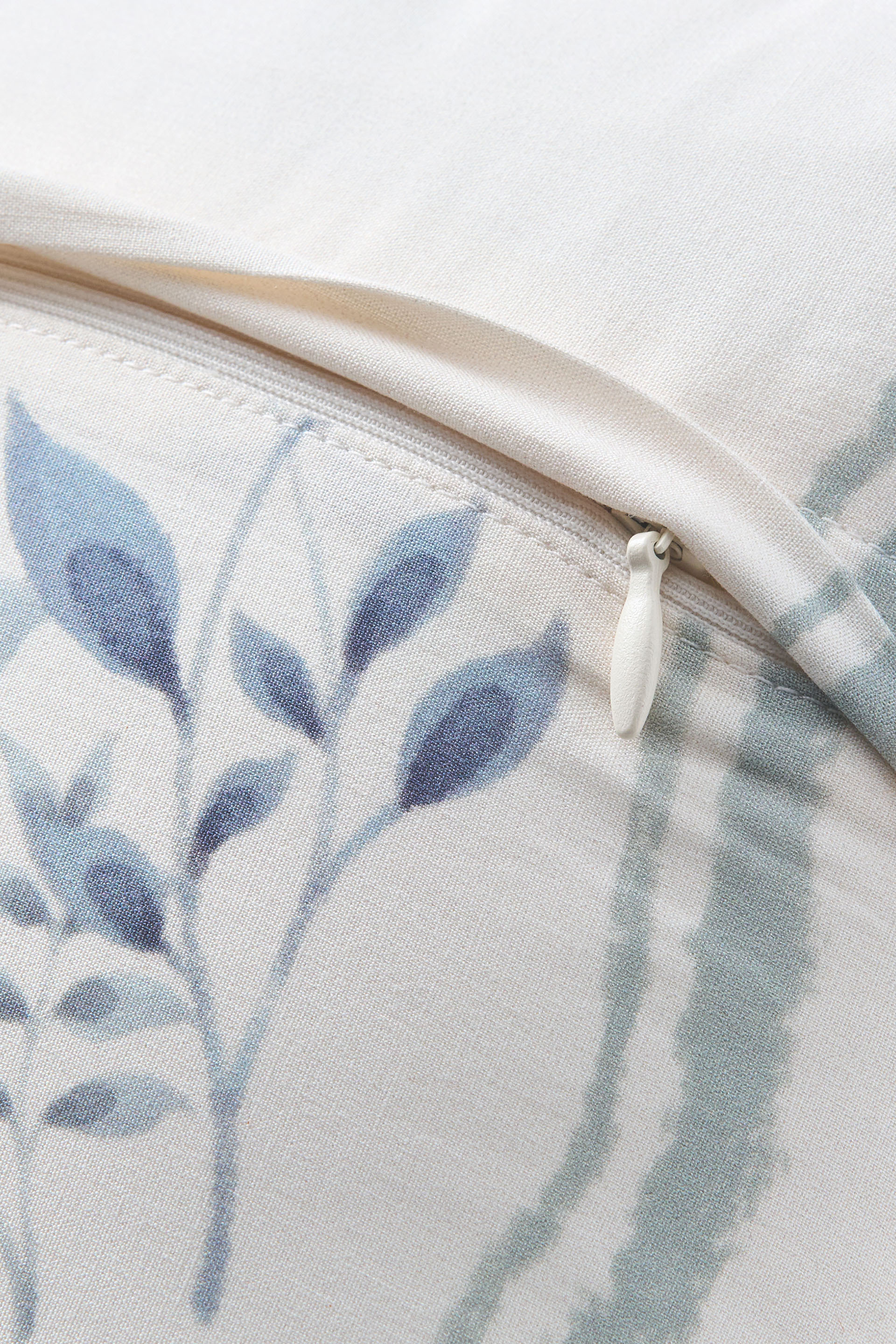 Garden Lumbar Cushion Cover