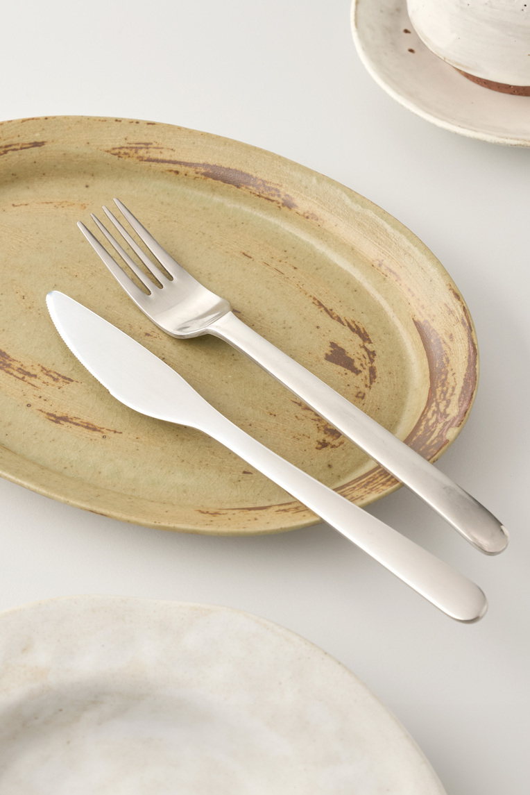 Terracotta Handbrushed Oval Plate