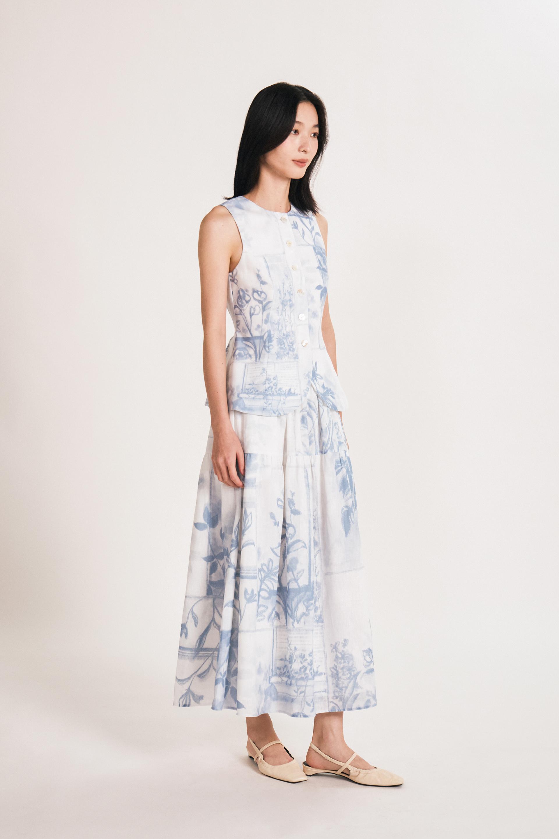 View Curved-Hem Vest