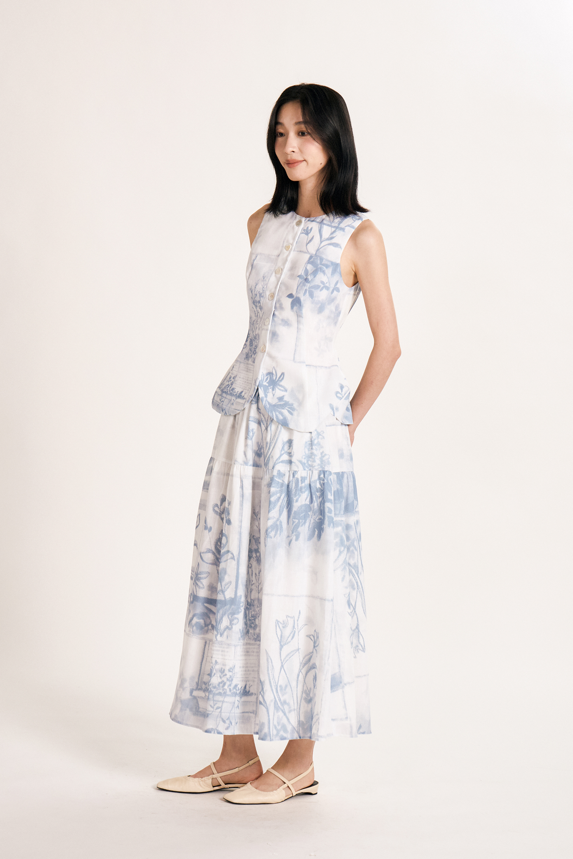 View Curved-Hem Vest