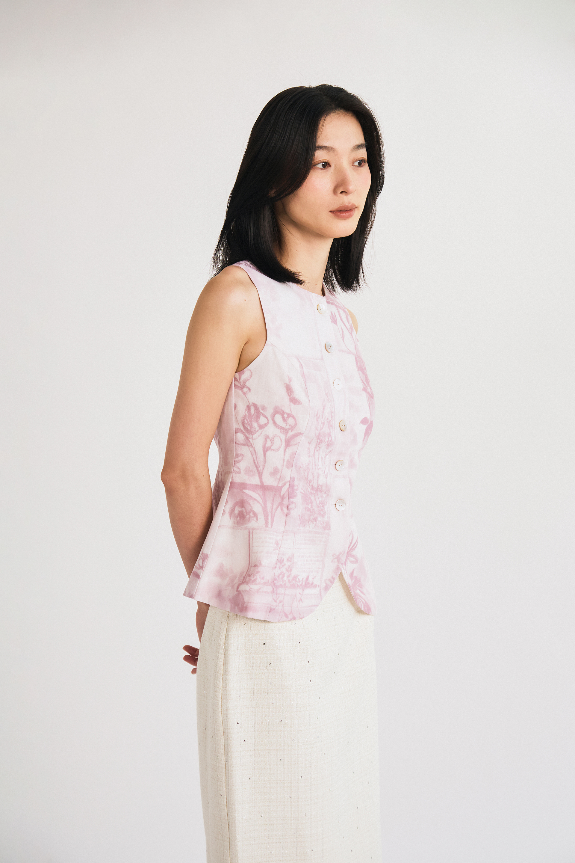 View Curved-Hem Vest