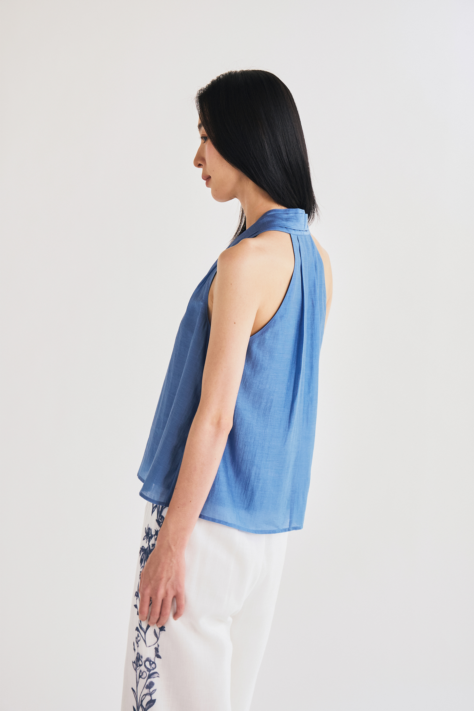 Viscose U-Neck Halter Top