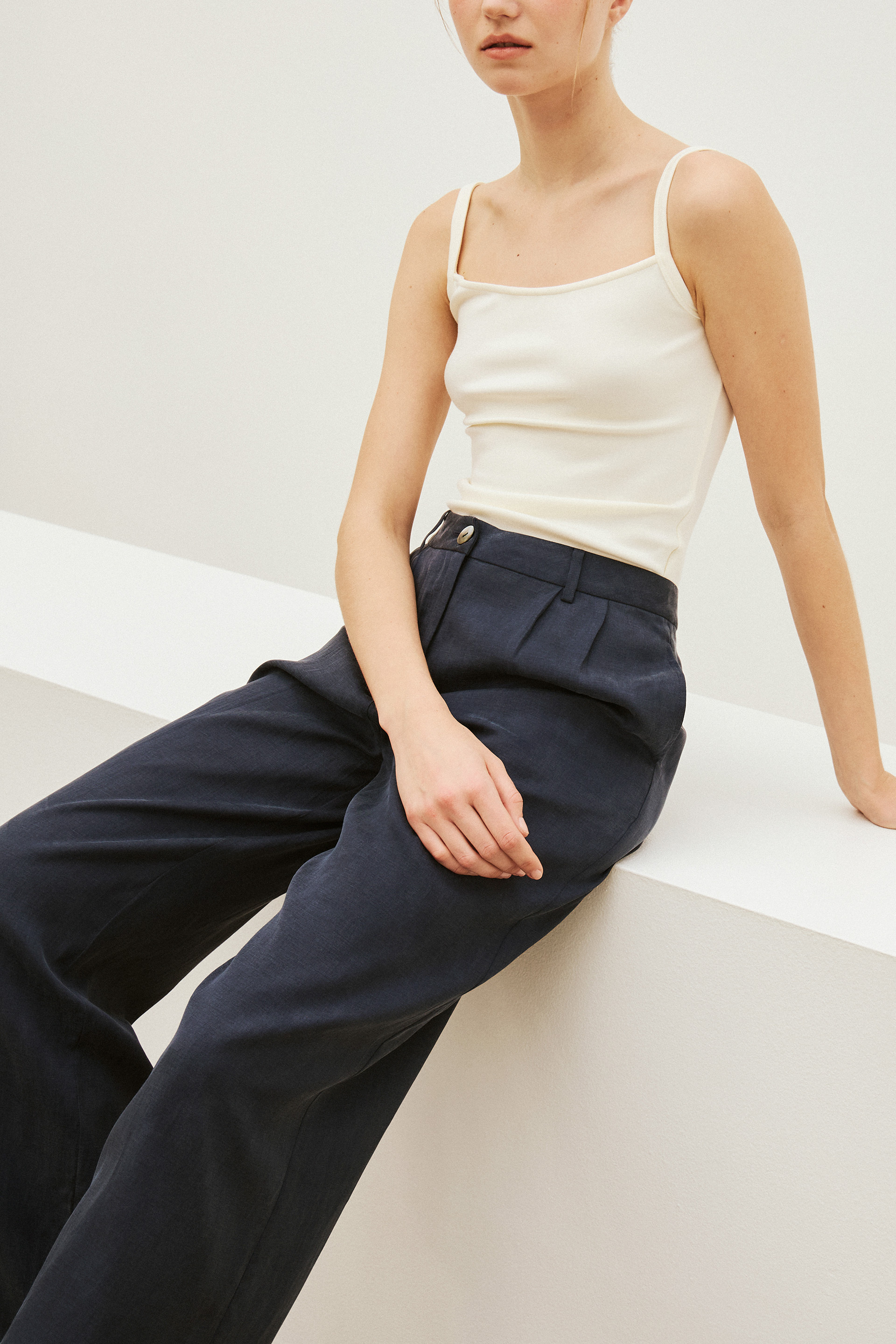 Relaxed Pleat-Front Trousers