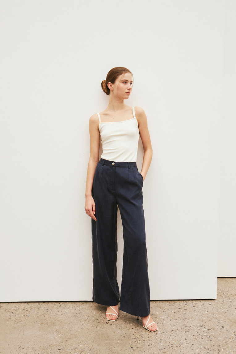 Relaxed Pleat-Front Trousers