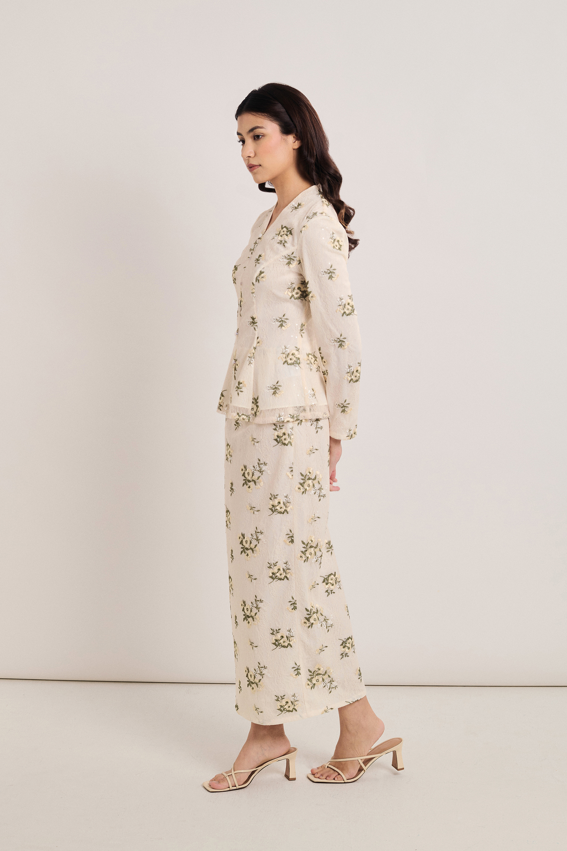 Kebaya Floral Lace Pencil Skirt