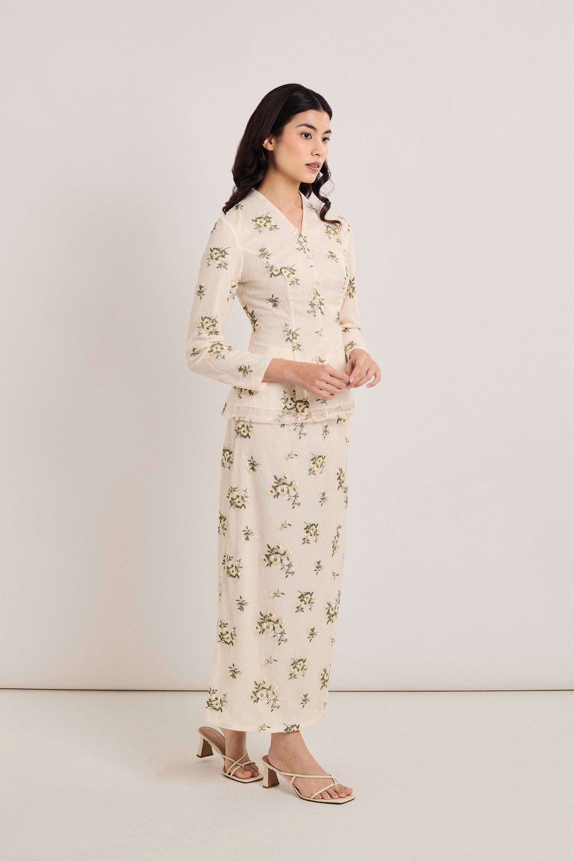 Kebaya Floral Lace Pencil Skirt